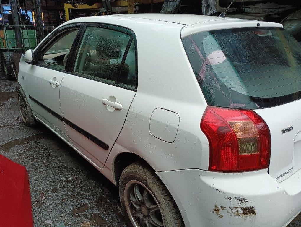 Toyota COROLLA 2003    EN DESARME